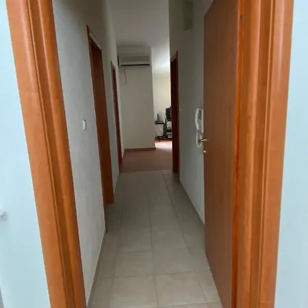 Sarah Apartman Rogoznica