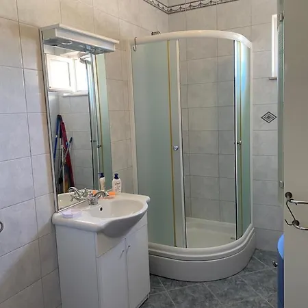 Apartman Sarah Rogoznica